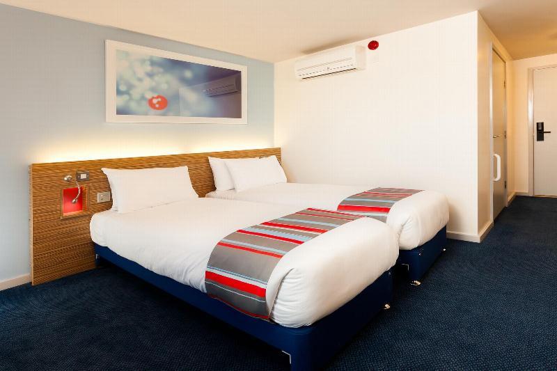 Travelodge Кэмберлей Экстерьер фото